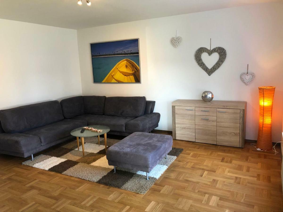 Ferienwohnungen / Ferienhaus Adelsried Exteriör bild